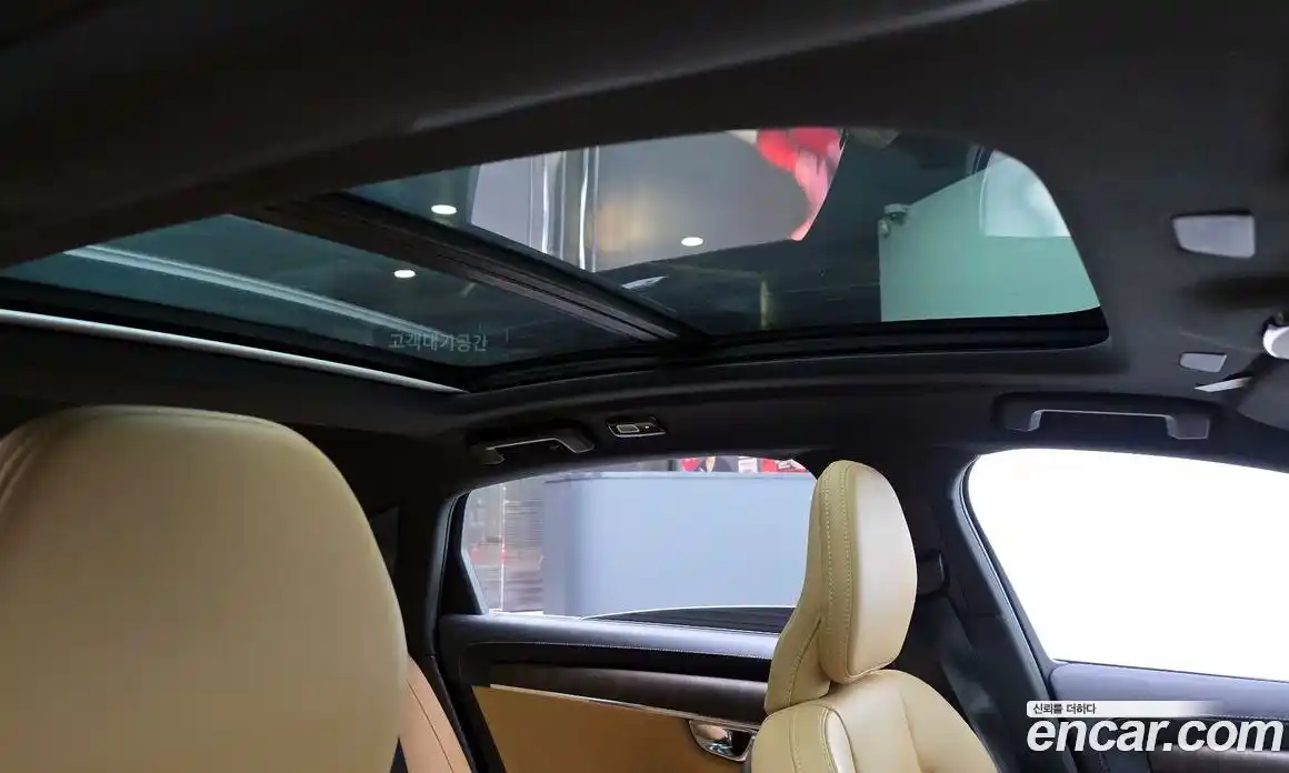 Volvo S90 2023 2.0 Автомат в Москве № 196927, фото 16