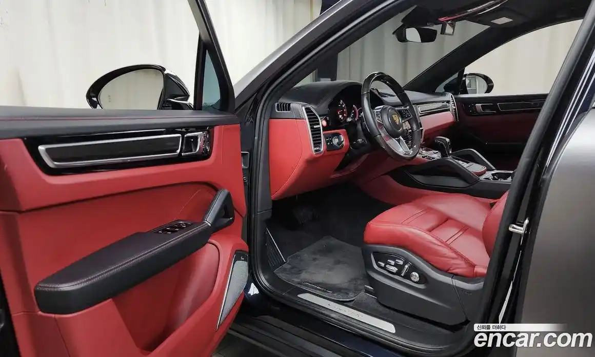 Porsche Cayenne 2021 3.0 Автомат в Москве № 197344, фото 20