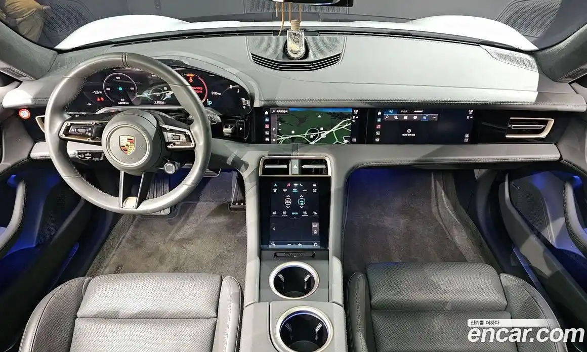 Porsche Taycan 2021 0.1 Автомат в Москве № 197373, фото 15