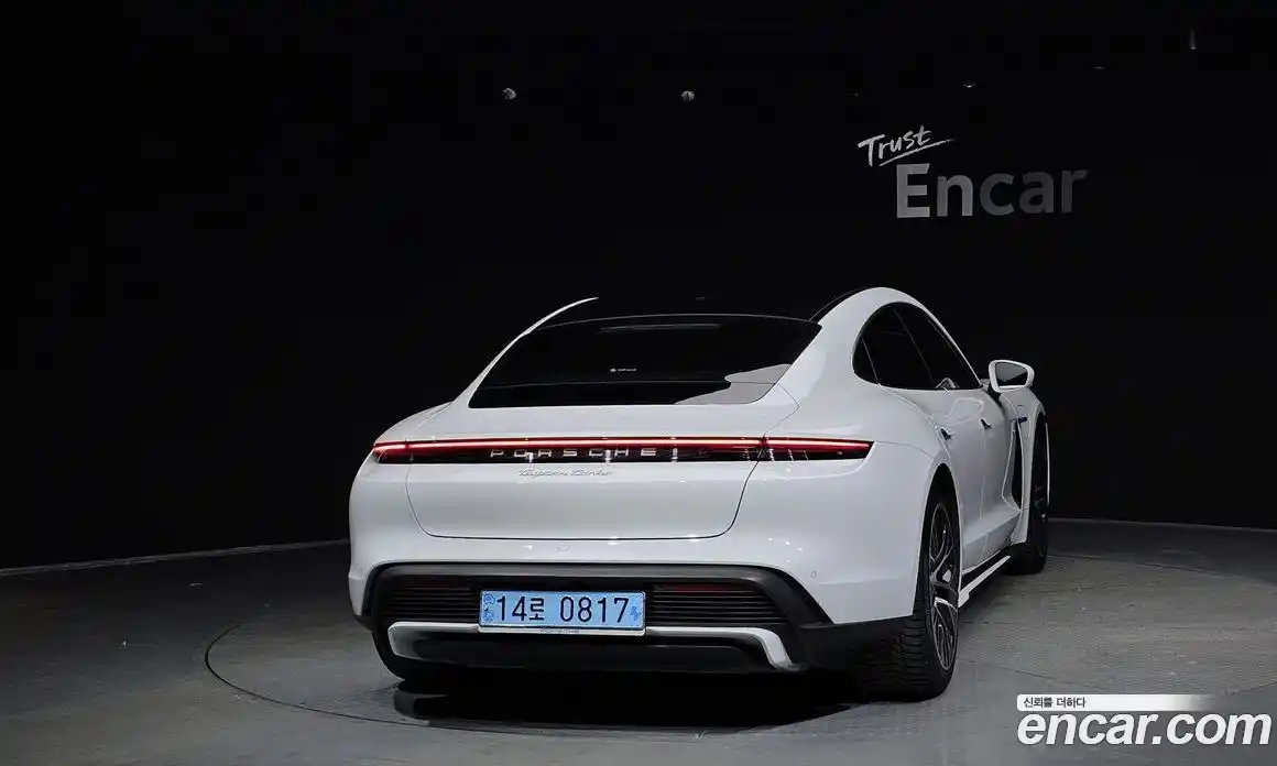 Porsche Taycan 2021 0.1 Автомат в Москве № 197373, фото 19