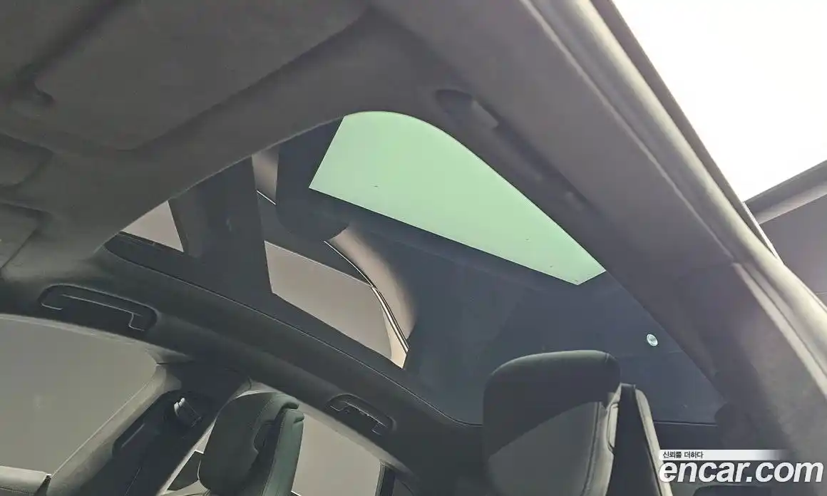 Porsche Taycan 2021 0.1 Автомат в Москве № 197373, фото 9