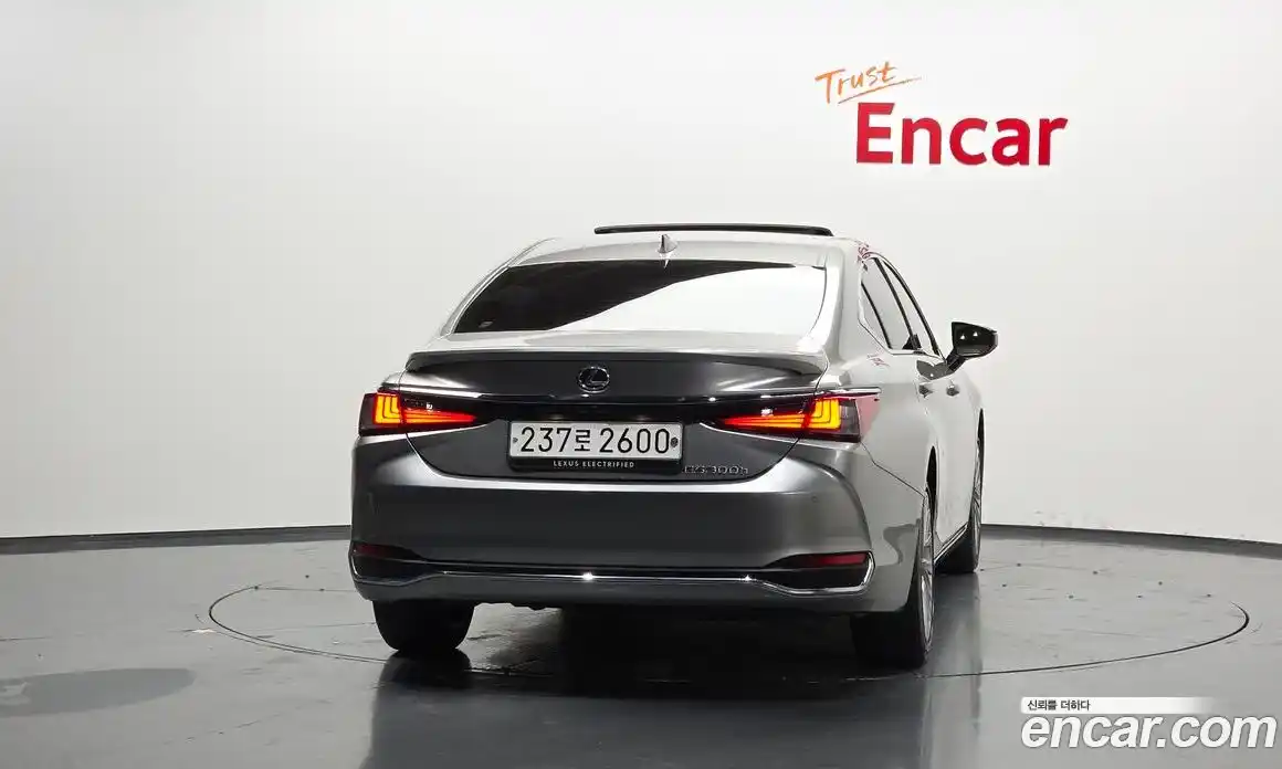 Lexus ES 2025 2.5 Автомат в Москве № 198750, фото 15