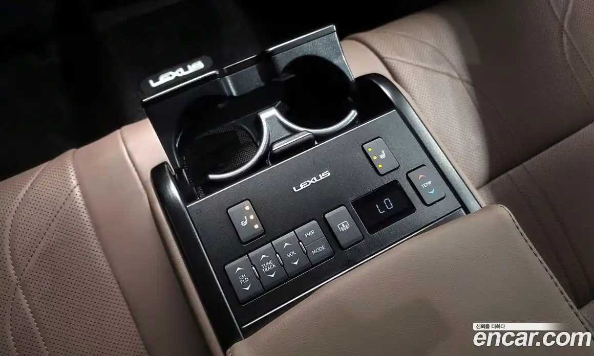 Lexus ES 2025 2.5 Автомат в Москве № 198750, фото 20