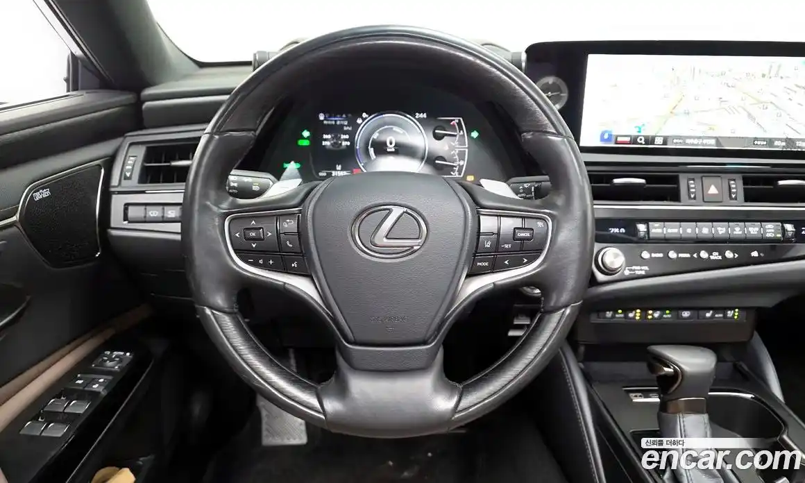 Lexus ES 2025 2.5 Автомат в Москве № 198750, фото 2