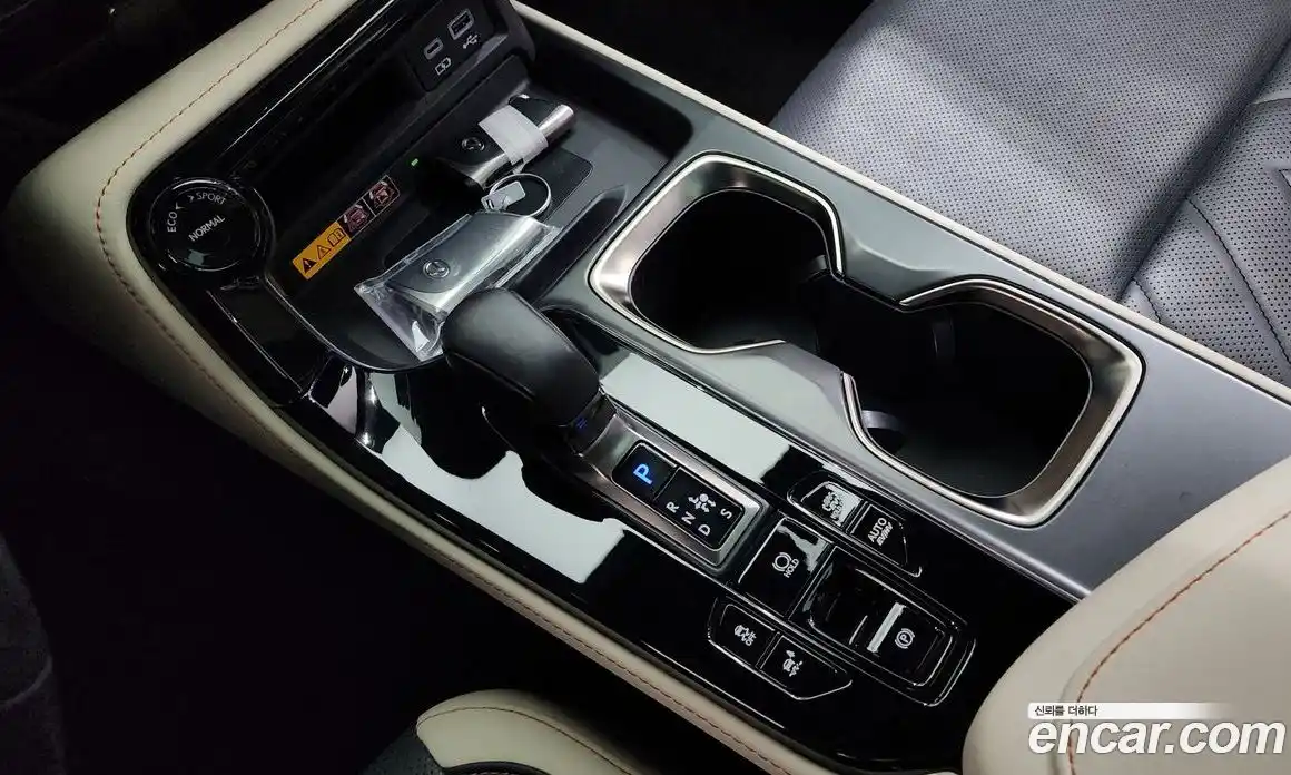 Lexus NX 2024 2.5 Автомат в Москве № 198764, фото 1