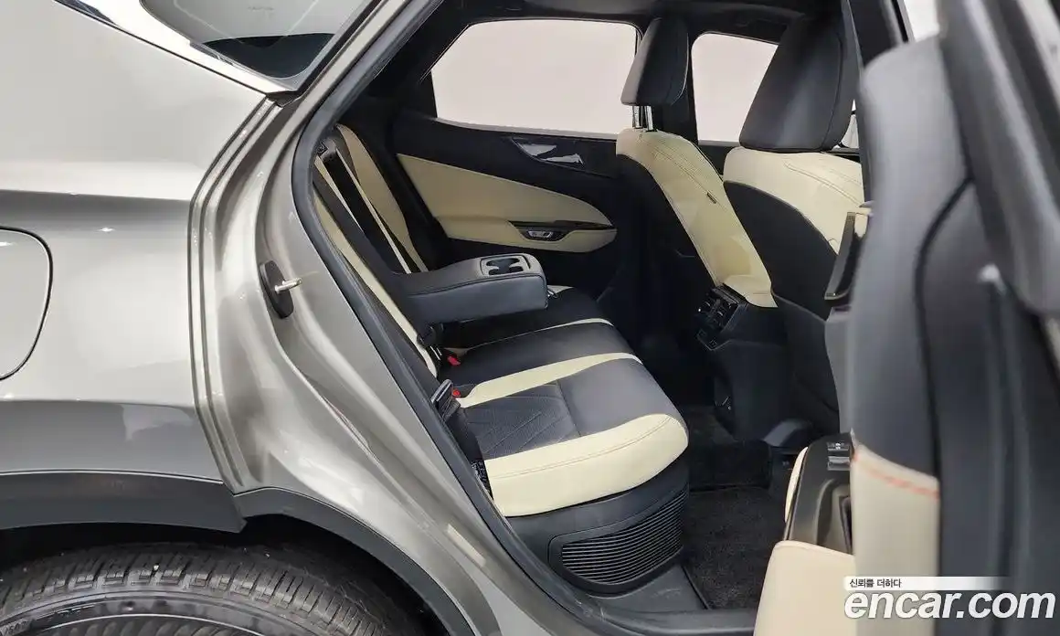 Lexus NX 2024 2.5 Автомат в Москве № 198764, фото 20