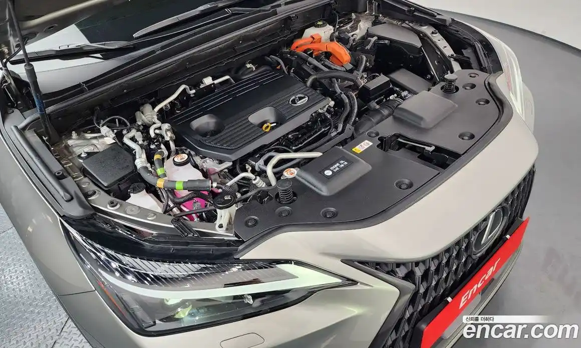 Lexus NX 2024 2.5 Автомат в Москве № 198764, фото 3