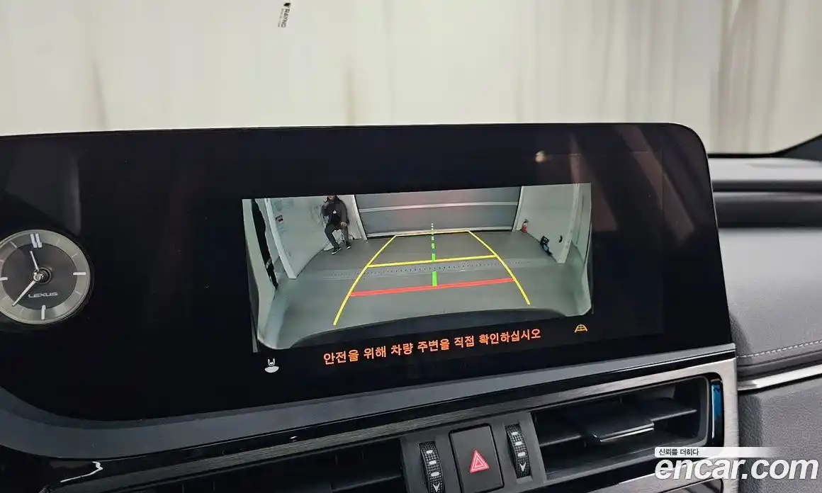 Lexus ES 2023 2.5 Автомат в Москве № 198863, фото 14