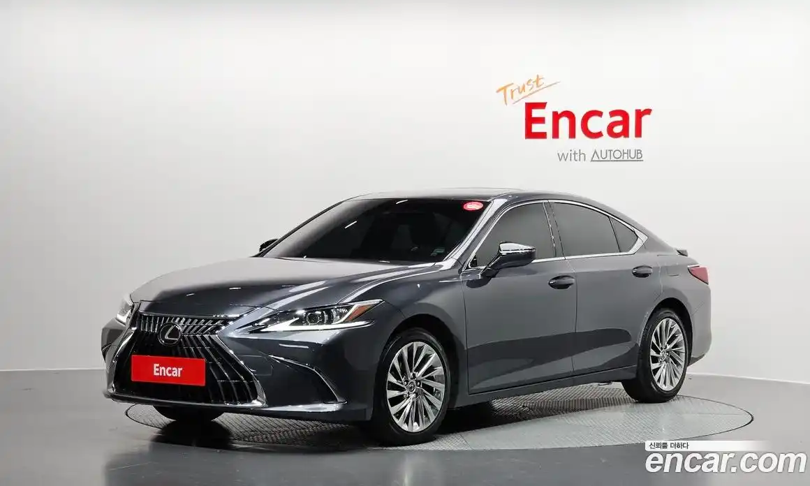 Lexus ES 2023 2.5 Автомат в Москве № 198863, фото 18