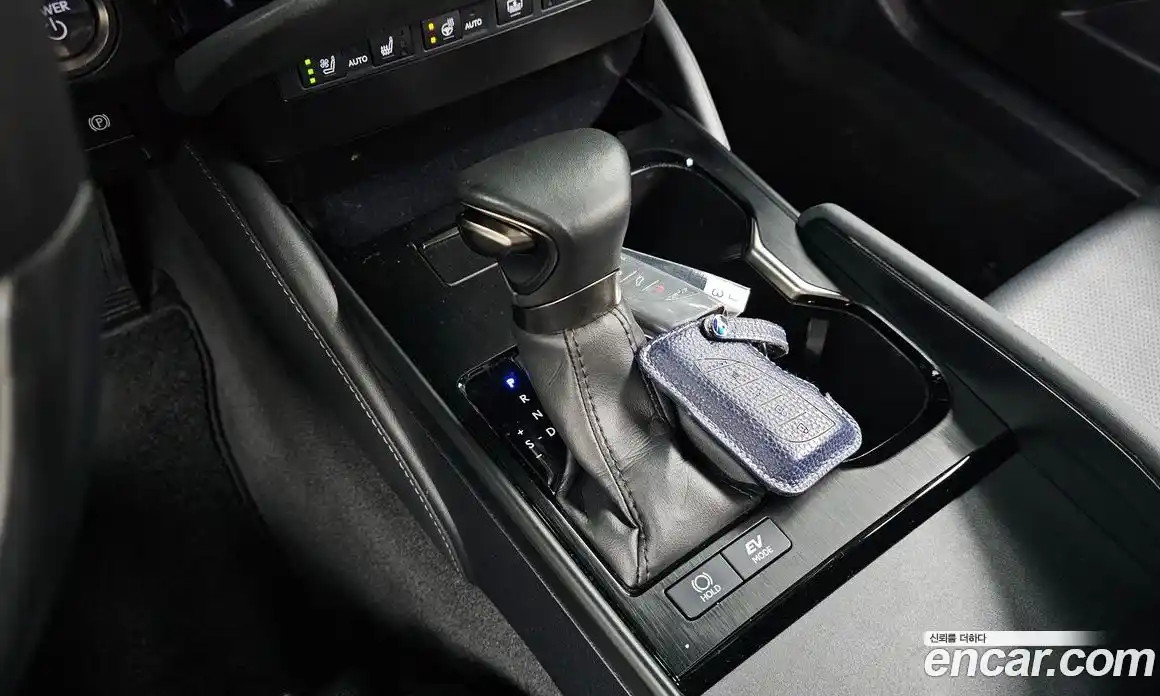 Lexus ES 2023 2.5 Автомат в Москве № 198863, фото 8