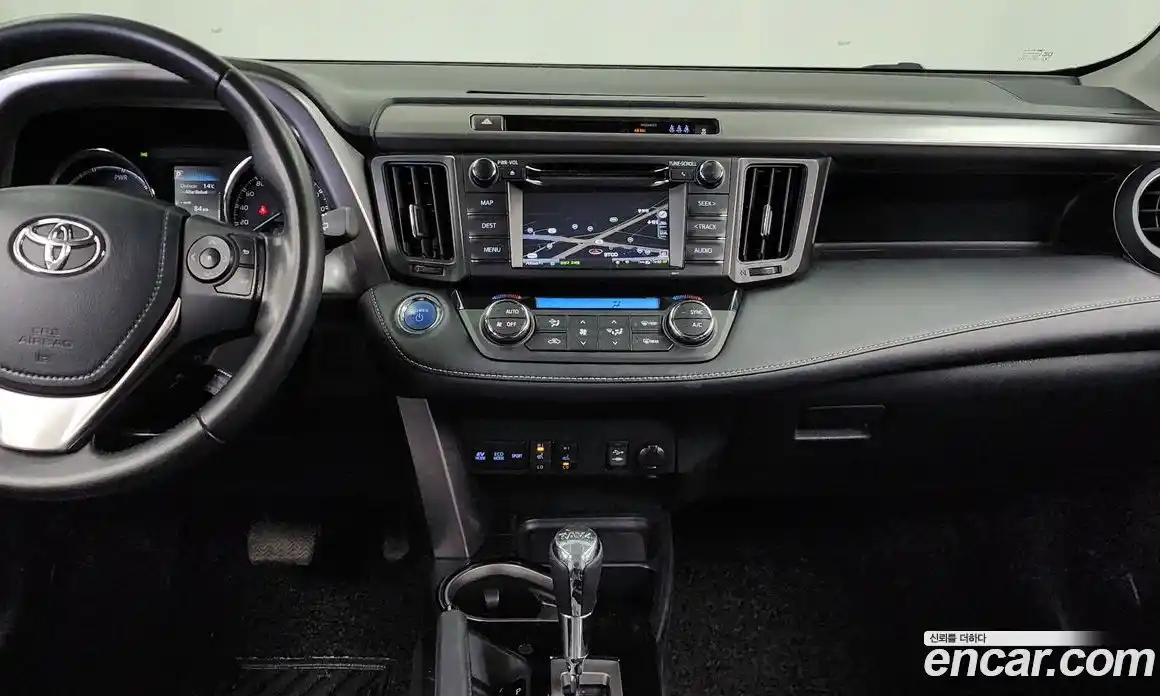 Toyota RAV4 2017 2.5 Автомат в Москве № 199697, фото 9