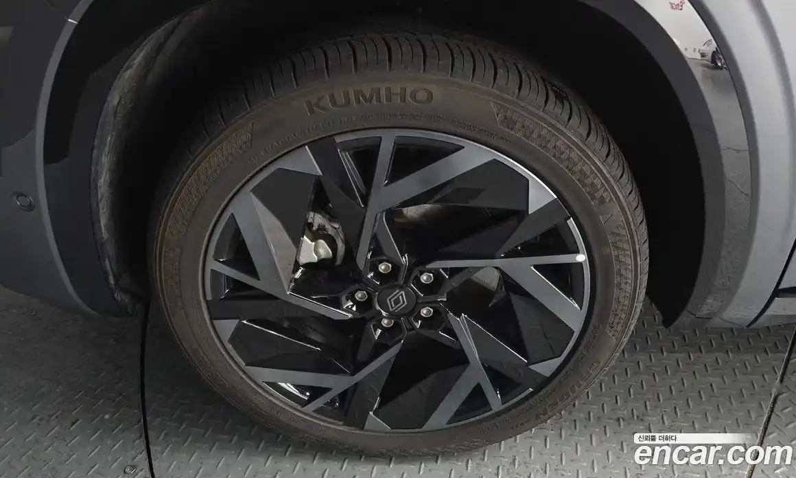 Renault Grand Koleos 2025 1.5 Автомат в Москве № 203940, фото 13