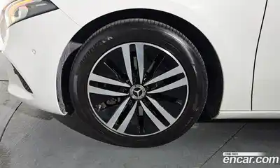 Mercedes-Benz A-Class 2021 2.0 Автомат в Москве № 207613, миниатюра 11