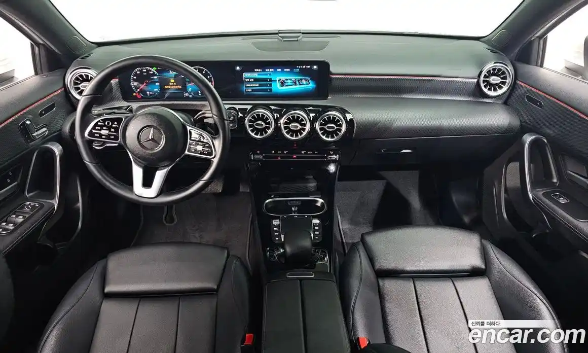 Mercedes-Benz A-Class 2021 2.0 Автомат в Москве № 207613, фото 15