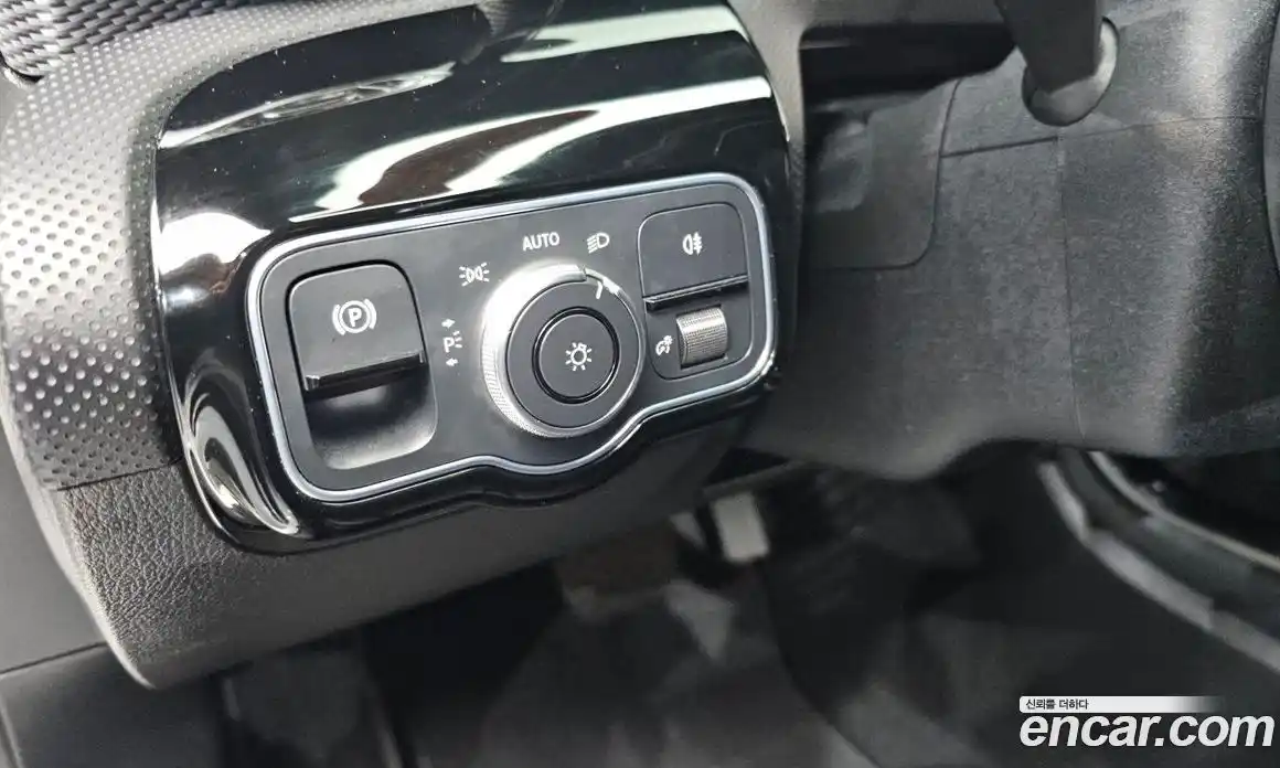 Mercedes-Benz A-Class 2021 2.0 Автомат в Москве № 207613, фото 16