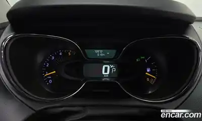 Renault QM3 2015 1.5 Автомат в Москве № 207647, миниатюра 2