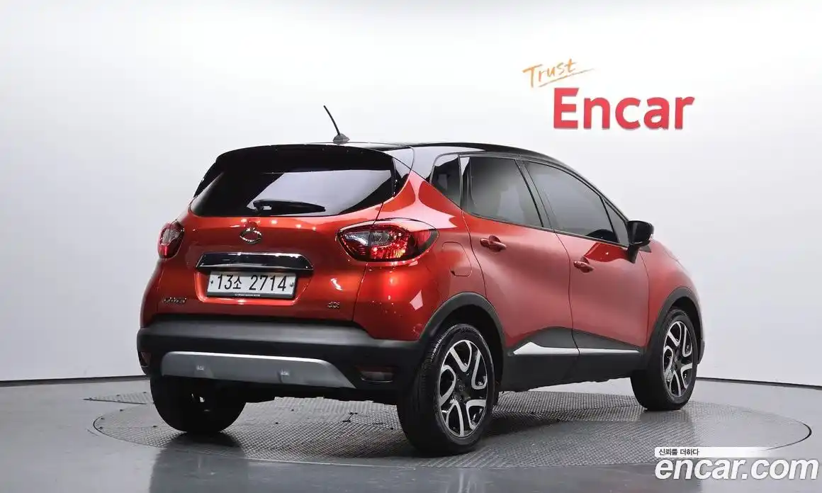 Renault QM3 2015 1.5 Автомат в Москве № 207647, фото 8