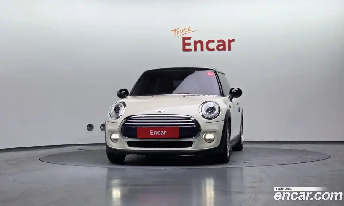 Mini Cooper 2015 1.5 Автомат в Москве № 211096, фото 11