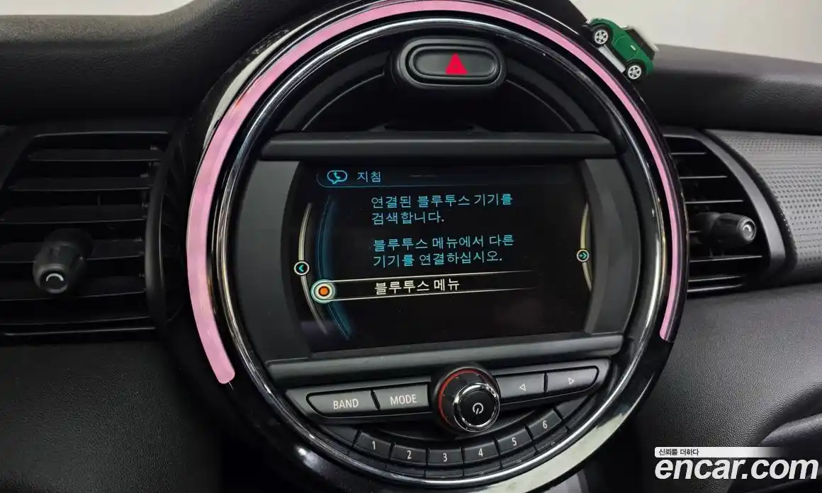 Mini Cooper 2015 1.5 Автомат в Москве № 211096, фото 13