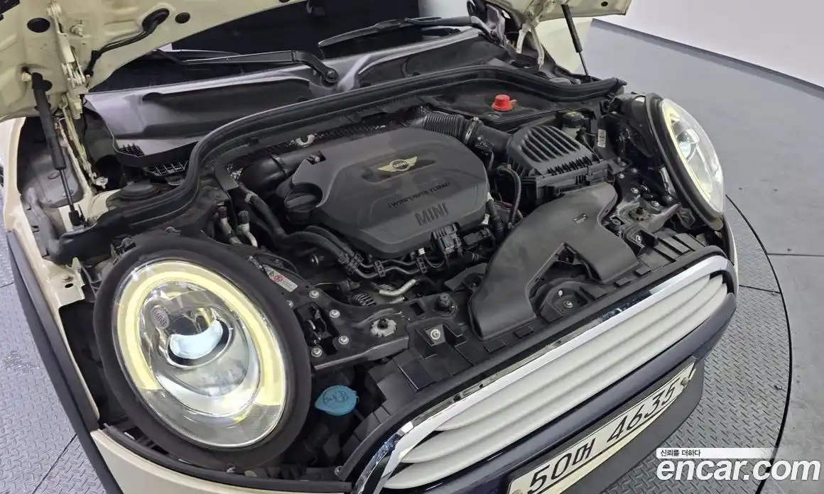 Mini Cooper 2015 1.5 Автомат в Москве № 211096, фото 20