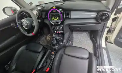 Mini Cooper 2015 1.5 Автомат в Москве № 211096, миниатюра 3