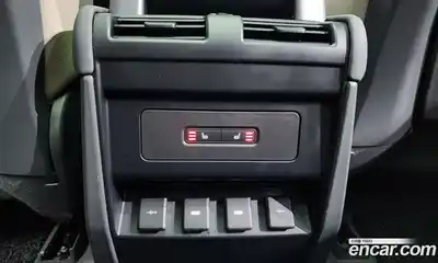 Land Rover Defender 2020 2.0 Автомат в Москве № 213591, миниатюра 4