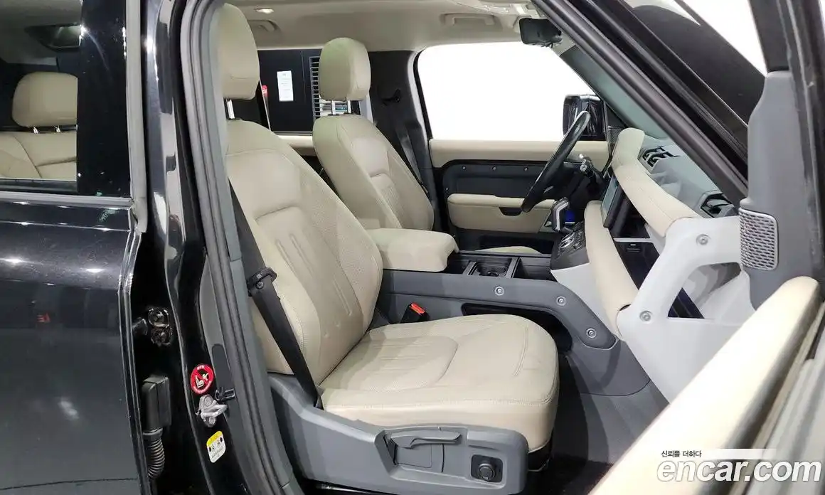 Land Rover Defender 2020 2.0 Автомат в Москве № 213591, фото 6