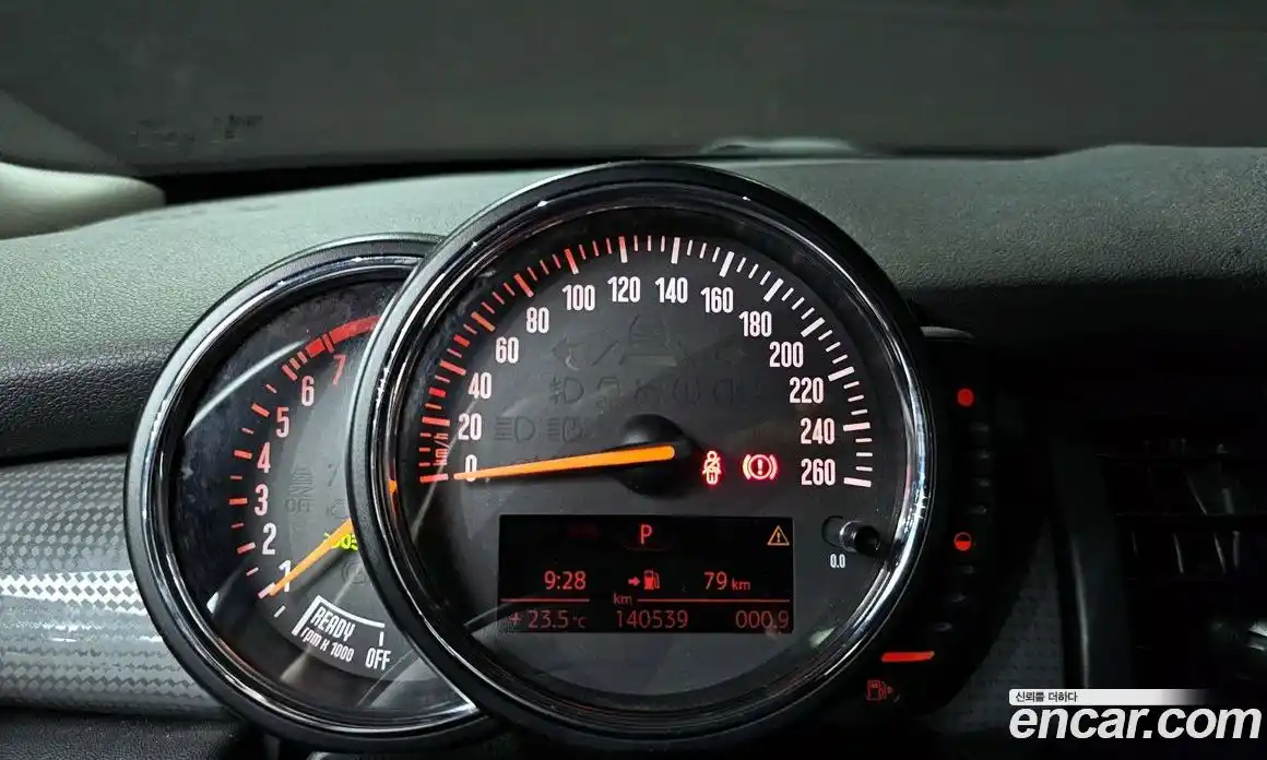 Mini Cooper 2016 1.5 Автомат в Москве № 214360, фото 18