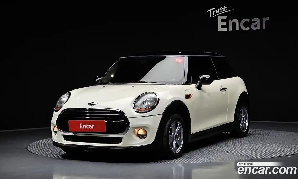 Mini Cooper 2016 1.5 Автомат в Москве № 214360, фото 20