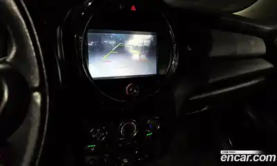 Mini Cooper 2016 1.5 Автомат в Москве № 214360, миниатюра 10