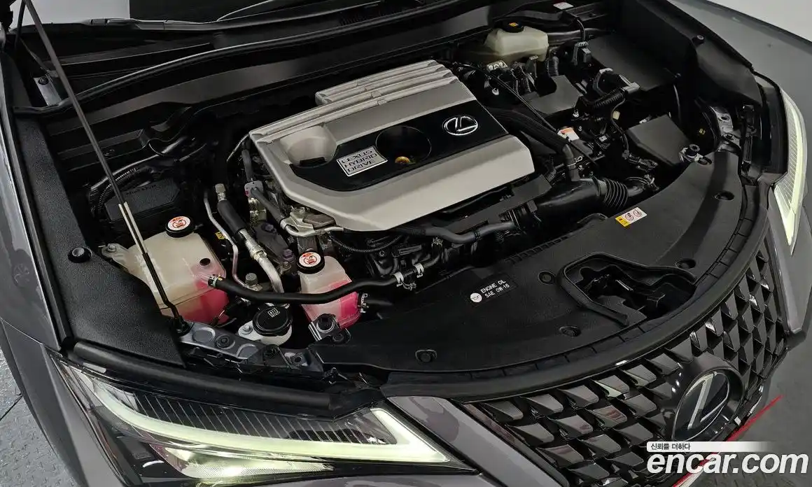 Lexus UX 2019 2.0 Автомат в Москве № 214631, фото 11