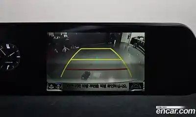 Lexus UX 2019 2.0 Автомат в Москве № 214631, миниатюра 2