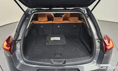 Lexus UX 2019 2.0 Автомат в Москве № 214631, миниатюра 5