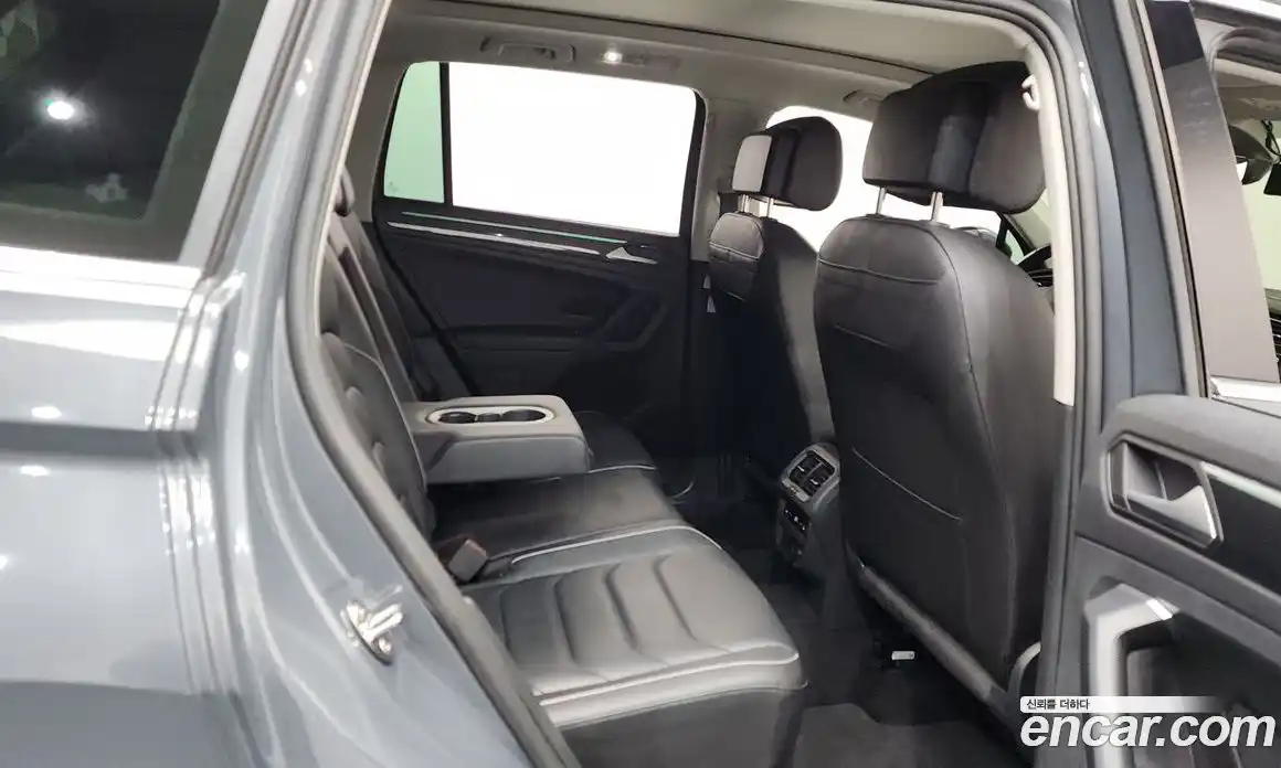 Volkswagen Tiguan 2022 2.0 Автомат в Москве № 215070, фото 16