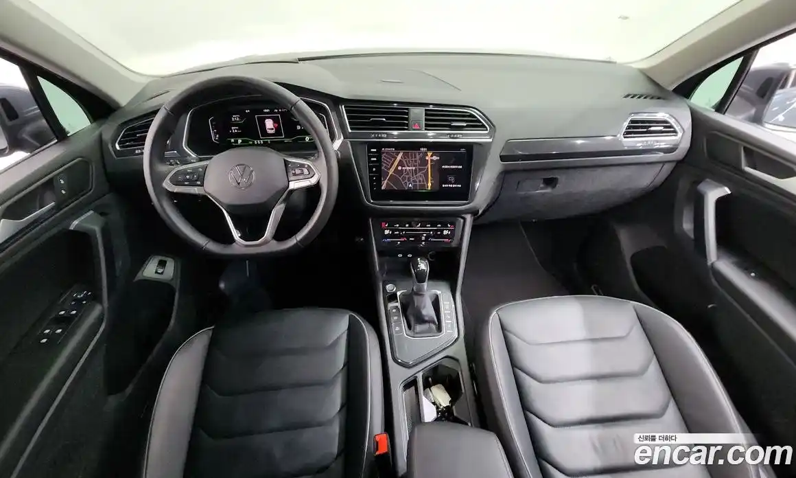 Volkswagen Tiguan 2022 2.0 Автомат в Москве № 215070, фото 18