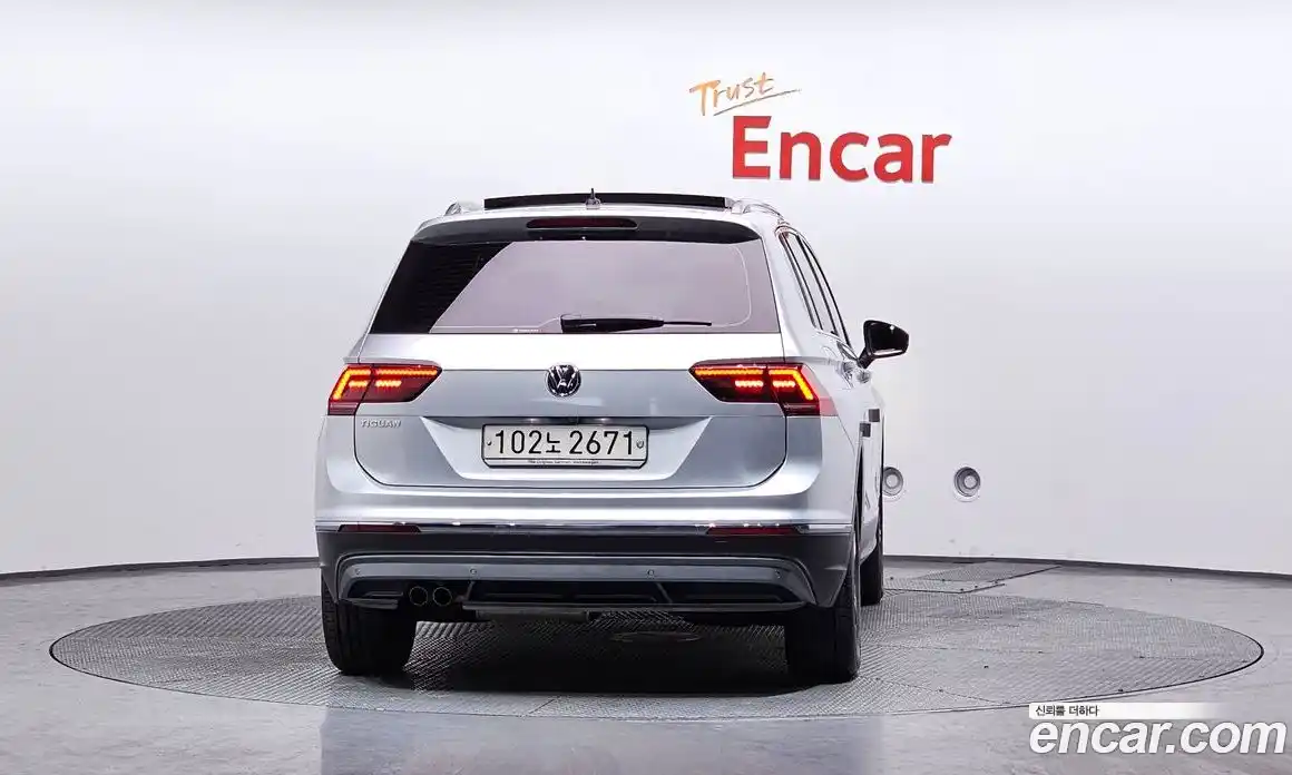Volkswagen Tiguan 2020 2.0 Автомат в Москве № 215293, фото 20