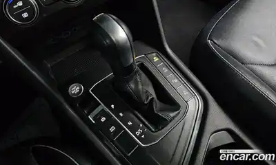 Volkswagen Tiguan 2020 2.0 Автомат в Москве № 215293, миниатюра 7