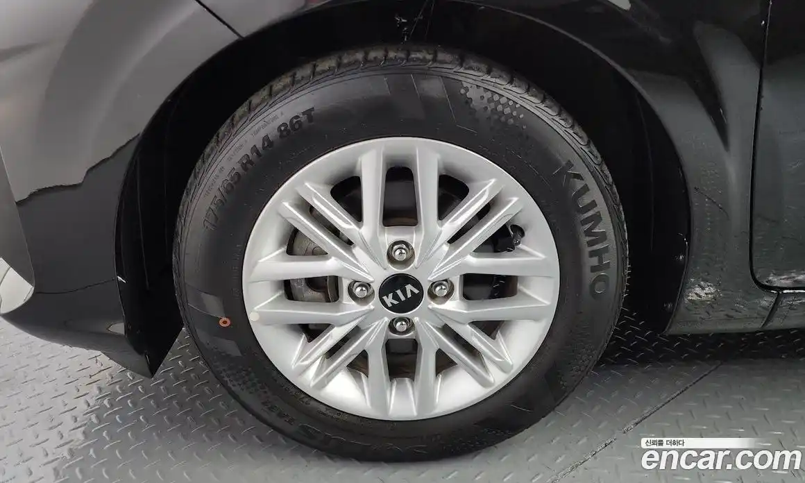 Kia Morning 2021 1.0 Автомат в Москве № 21787, фото 5