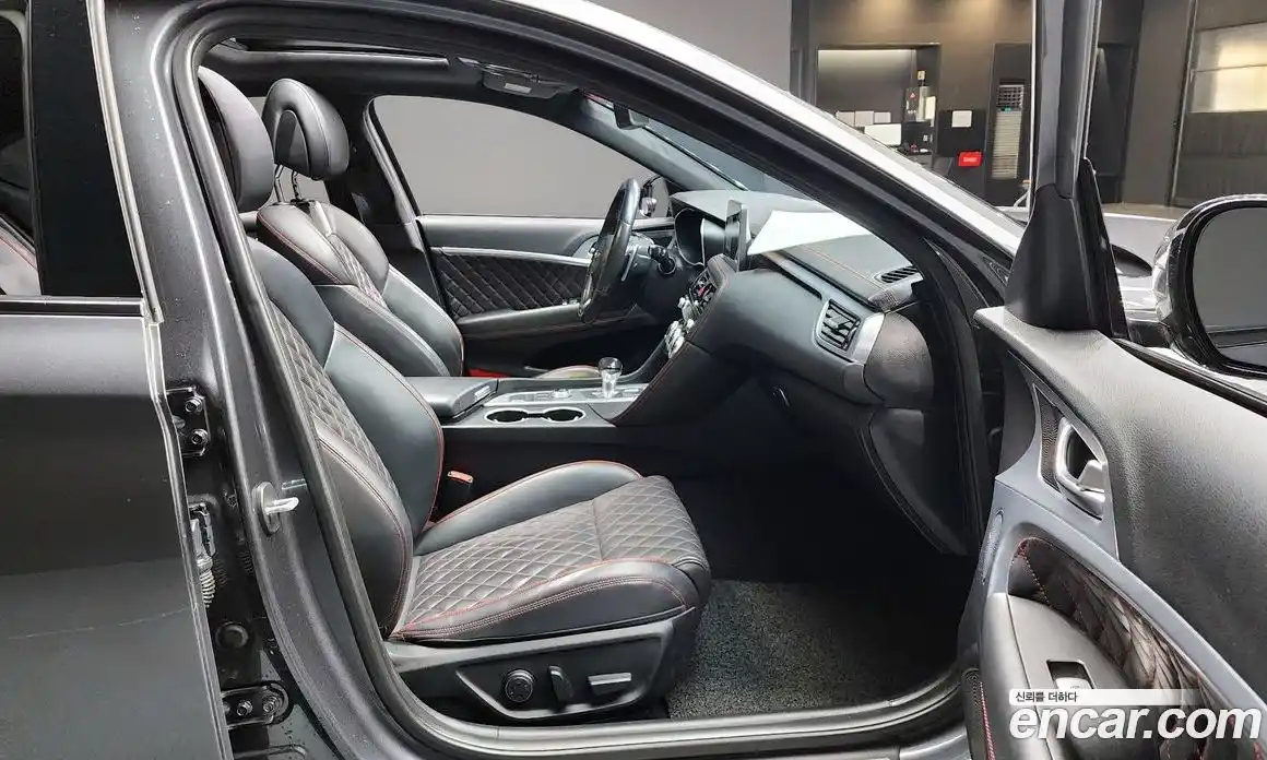 Genesis G70 2018 2.0 Автомат в Москве № 21827, фото 17