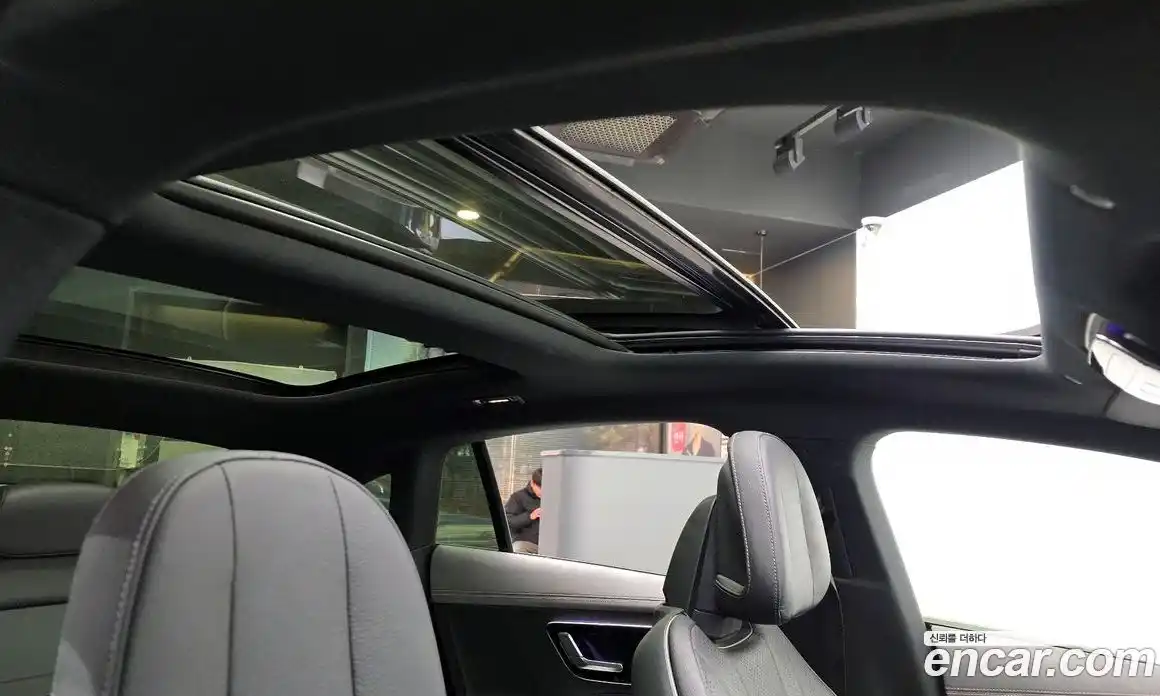 Mercedes-Benz EQE 2023 0.3 Автомат в Москве № 222236, фото 11