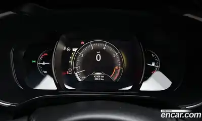 Renault QM6 2022 2.0 Автомат в Москве № 222540, миниатюра 9