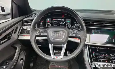 Audi Q8 2021 3.0 Автомат в Москве № 230031, миниатюра 2