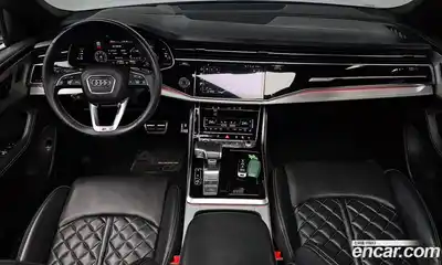 Audi Q8 2021 3.0 Автомат в Москве № 230031, миниатюра 4