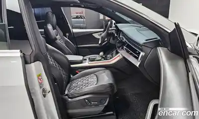 Audi Q8 2021 3.0 Автомат в Москве № 230031, миниатюра 5