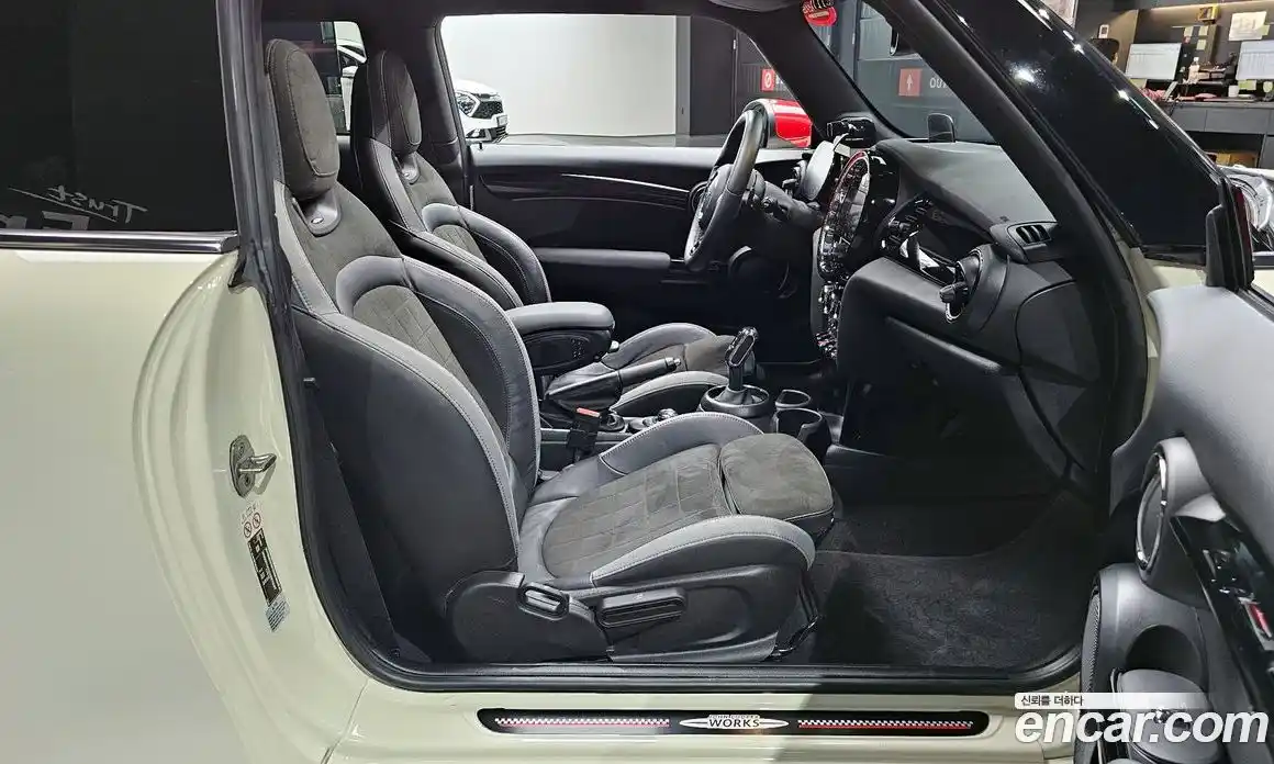 Mini Cooper 2022 2.0 Автомат в Москве № 231463, фото 16