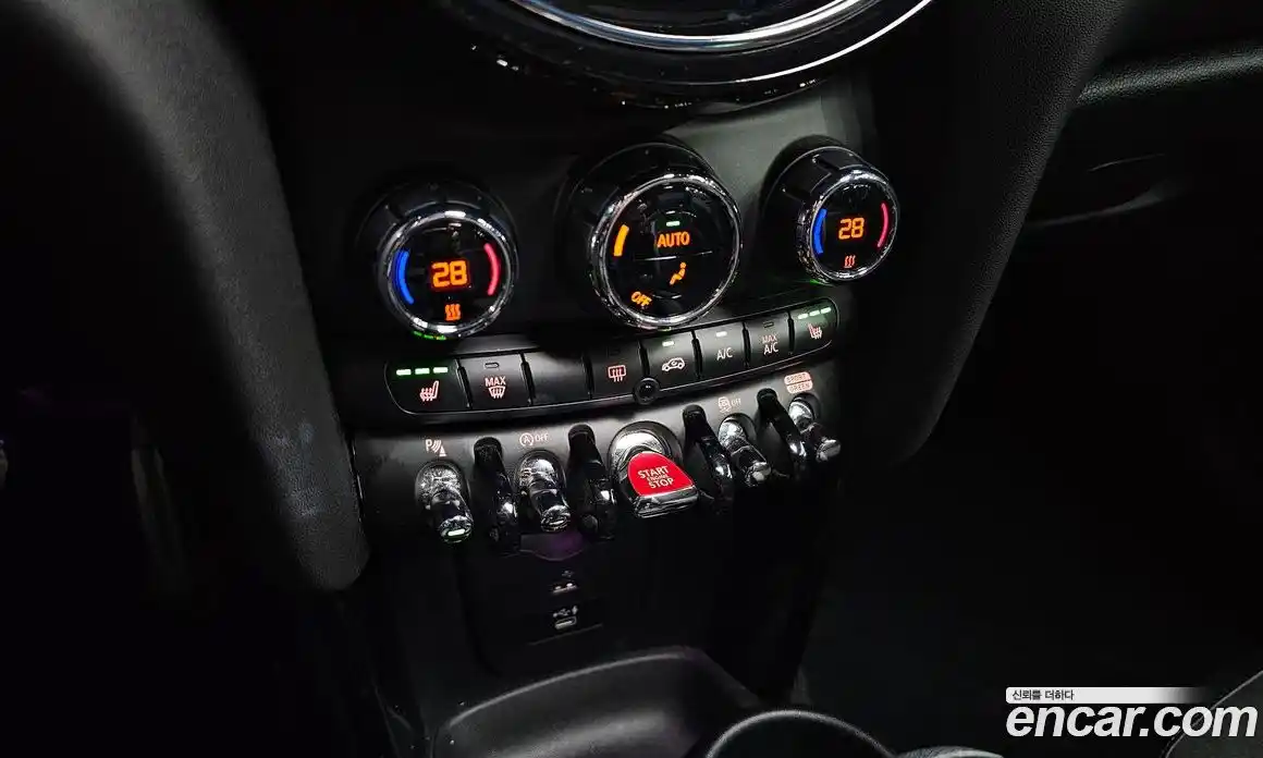 Mini Cooper 2022 2.0 Автомат в Москве № 231463, фото 18