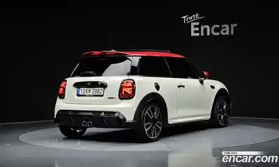 Mini Cooper 2022 2.0 Автомат в Москве № 231463, миниатюра 9