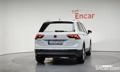 Volkswagen Tiguan 2020 2.0 Автомат в Москве № 232095, миниатюра 12