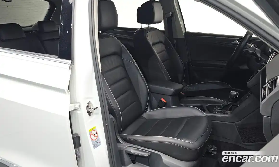 Volkswagen Tiguan 2020 2.0 Автомат в Москве № 232095, фото 16