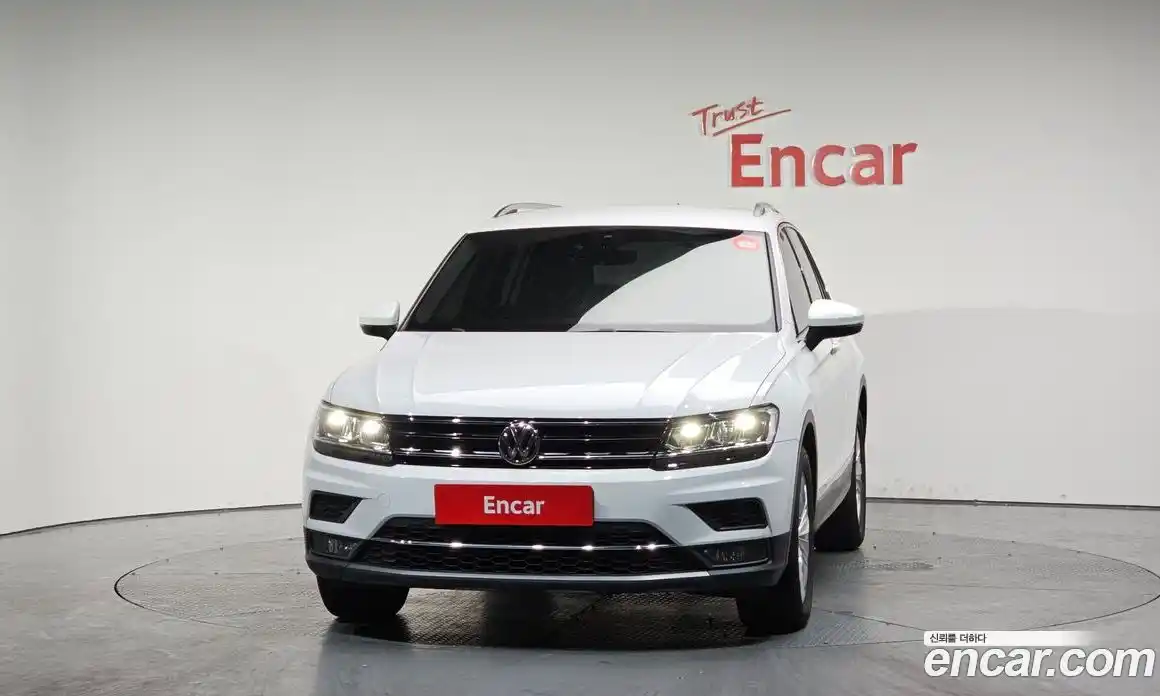 Volkswagen Tiguan 2020 2.0 Автомат в Москве № 232095, фото 17